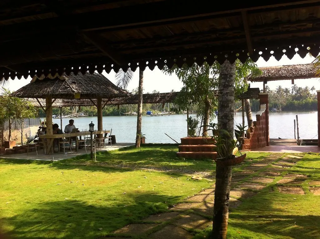 Ambadis Villas Kochi Bed & Breakfast