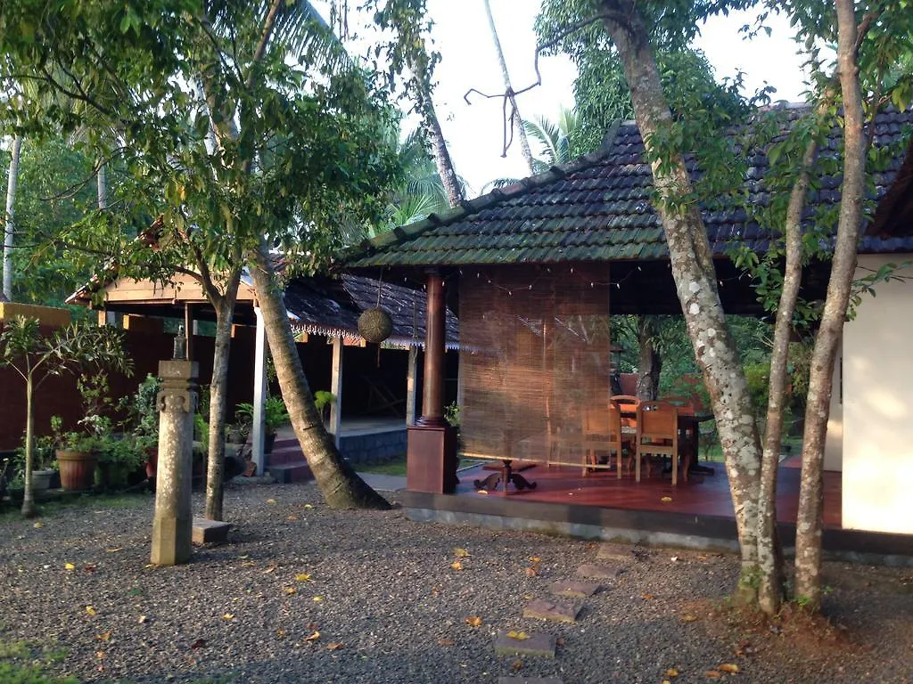 Ambadis Villas Kochi 2*,